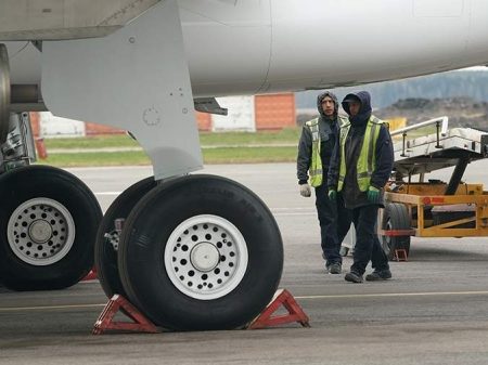В США обнаружили людские части в нише шасси возвратившегося из Кабула самолета