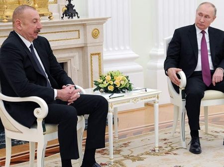 Владимир Путин и Алиев обговорили положение дел на границе Армении и республики Азербайджан